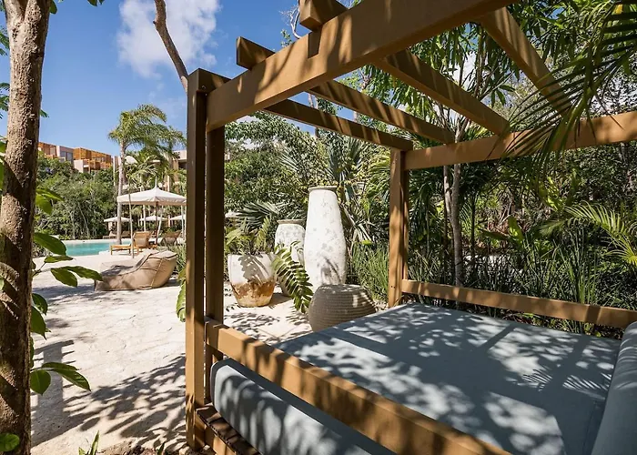 Chic Wrestaurant, Yoga, Coworking Areas