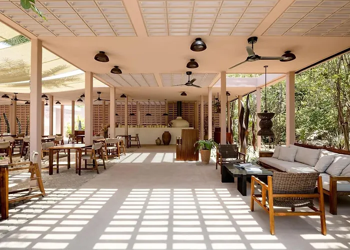 Chic Wrestaurant, Yoga, Coworking Areas
